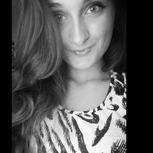 Meet your Posher, Christine